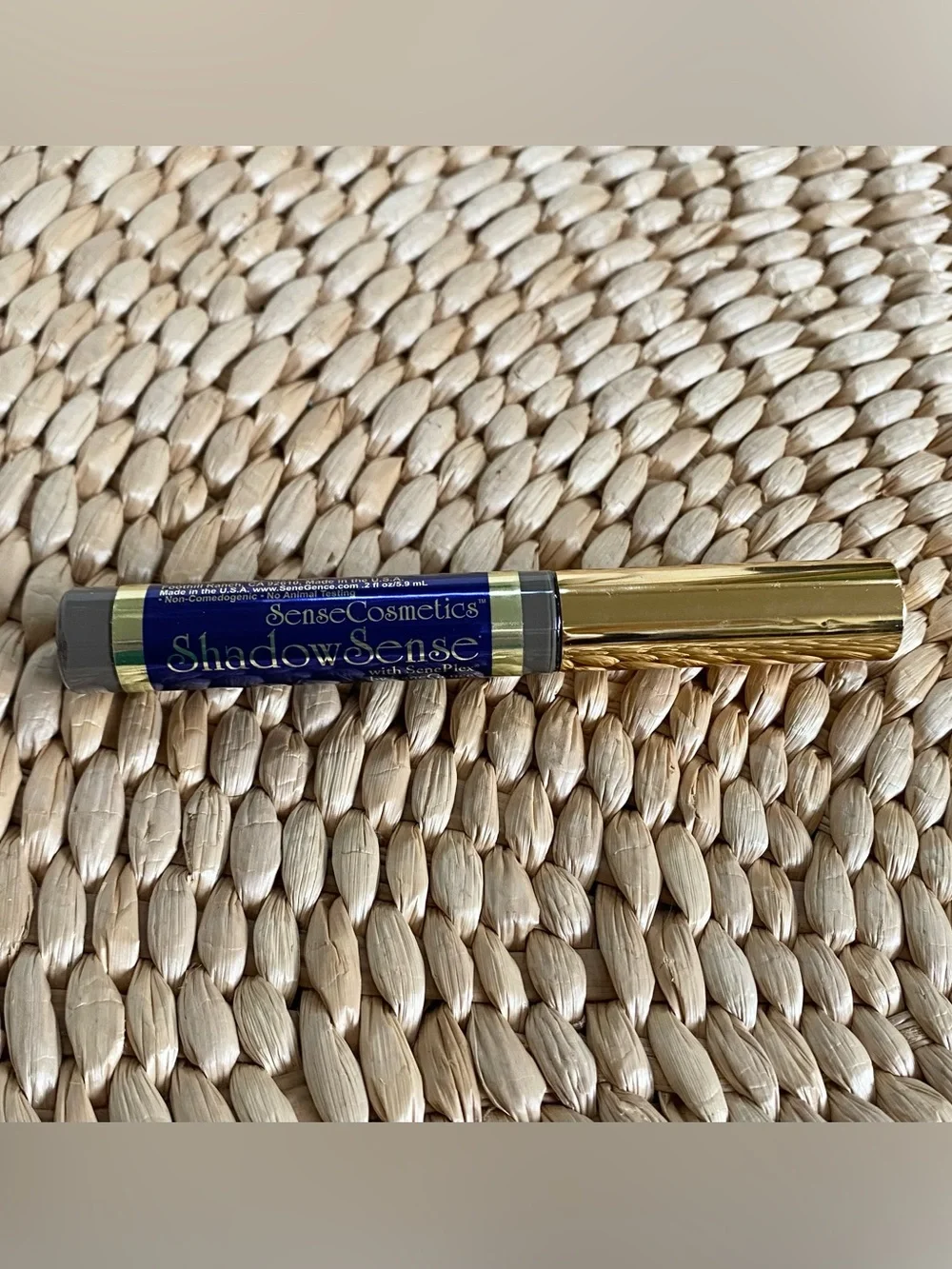 NWT SeneGence ShadowSense Cream-to-Powder Eyeshadow - Smoked Topaz (NEW/SEALED)